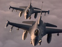 F-16C Inline Formation